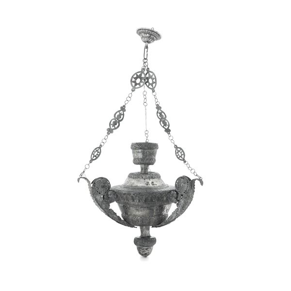 Lampada votiva Carlo X. Chambery XIX secolo. Argentiere Henry Potin (attivo dal 1847)