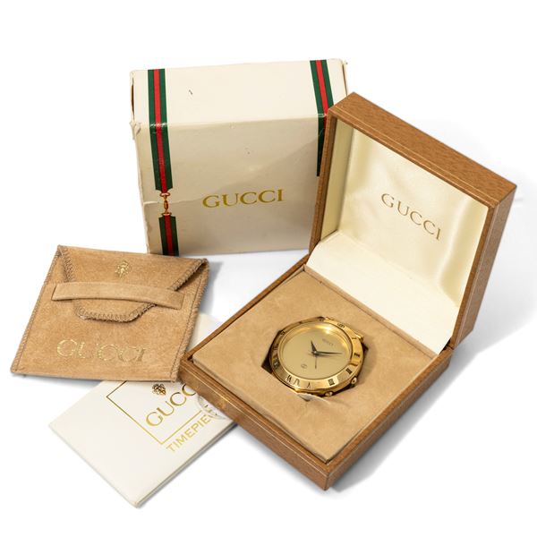 Gucci, Orologio da viaggio Swiss Made 030