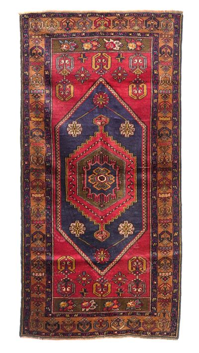 Tappeto Anatolia, metà XX secolo, 211x105 cm