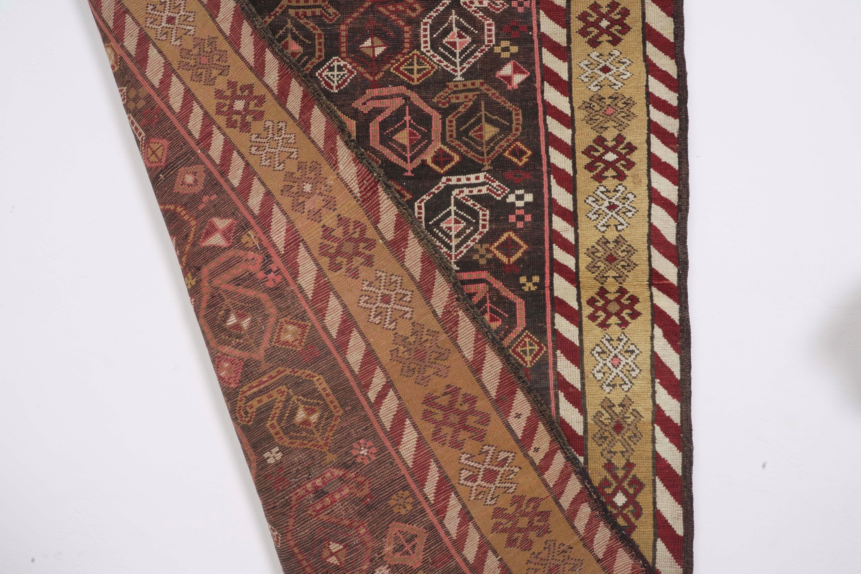 Tappeto Caucasico, Inizio XX Secolo, cm 234 x 125