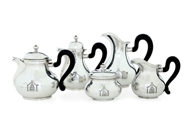 Set egoiste. Argenteria milanese del XX secolo, argentiere Miracoli