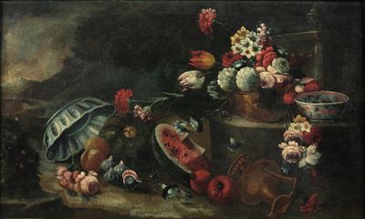 Natura morta con frutti, fiori, ceramiche e versatoio in rame, olio su tela
