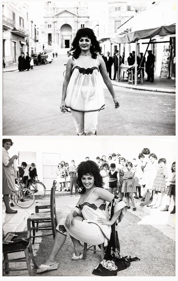 Tazio Secchiaroli - lotto di due fotografie Moira Orfei, scena tratta dal film "Casanova ‘70"