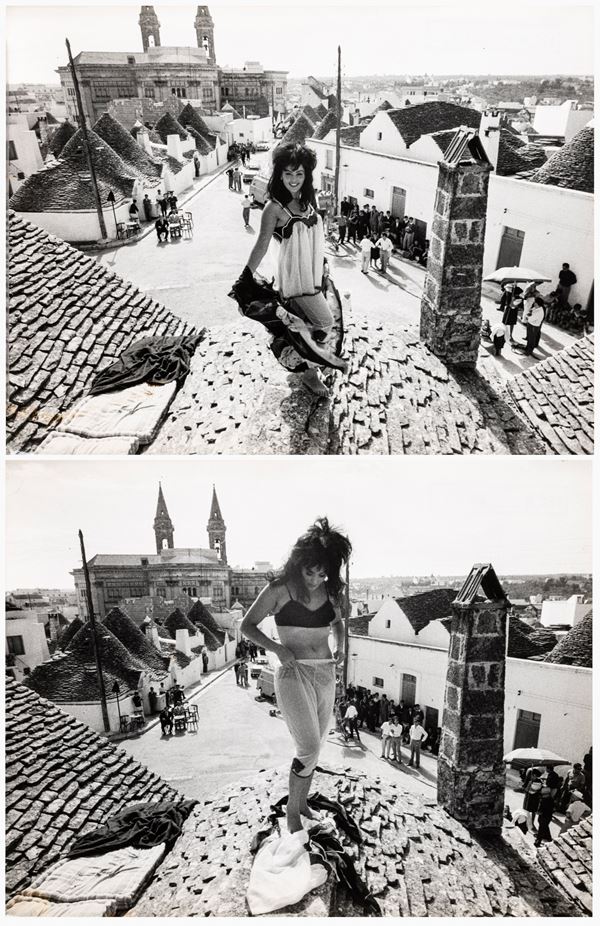 Tazio Secchiaroli - lotto di due fotografie Moira Orfei, scena tratta dal film "Casanova ‘70"