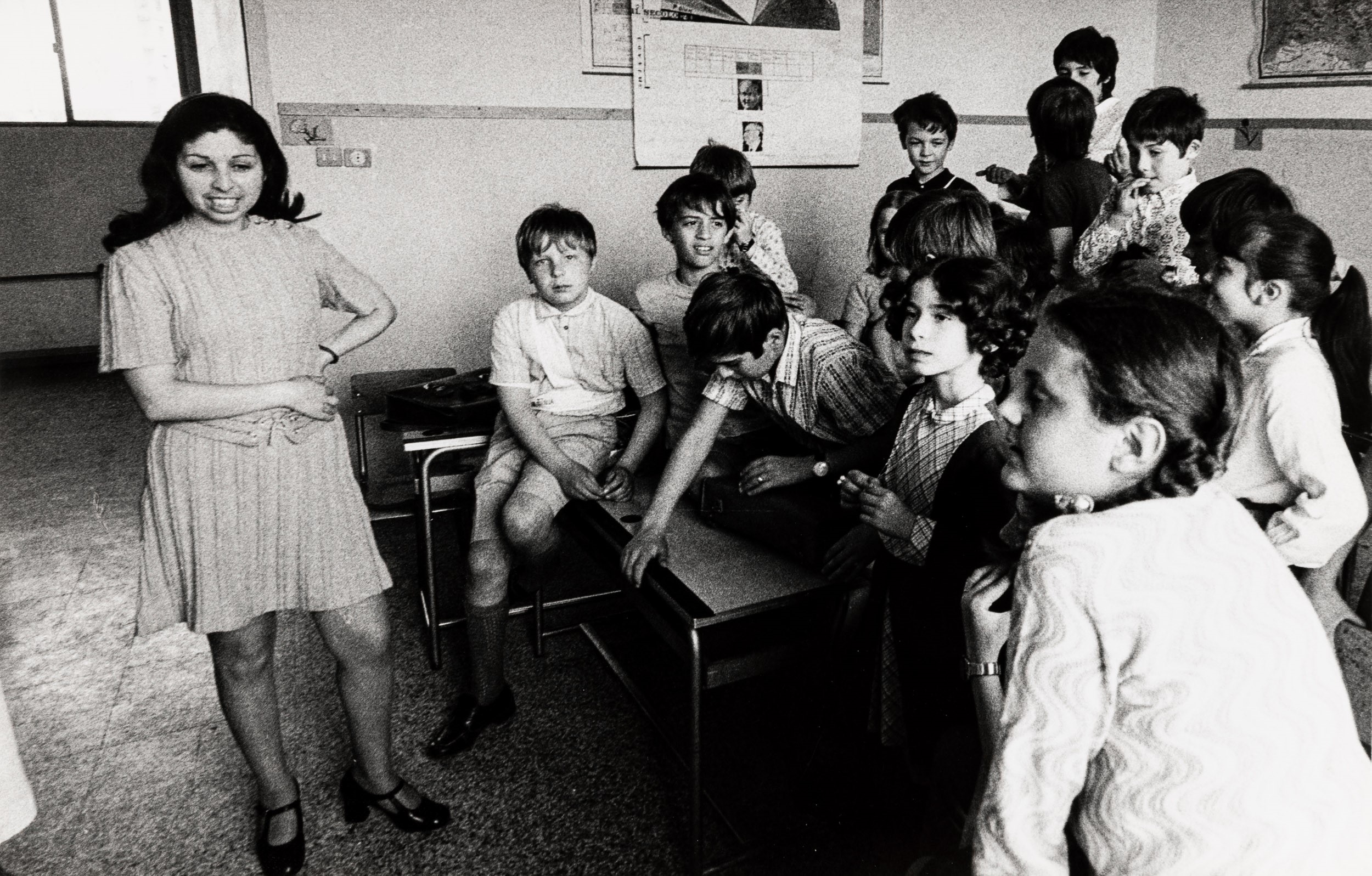 Mario Dondero - Lotto di due fotografie senza titolo (manifestazioni politiche), stampe alla gela...