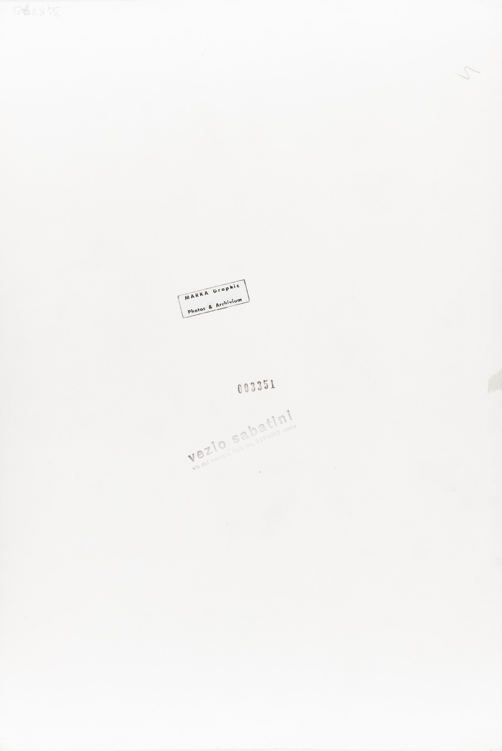 Senza titolo (Uomo a Venezia che legge "Il gazzettino")