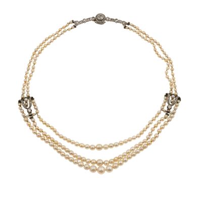 Collana con Fili di Perle Naturali
