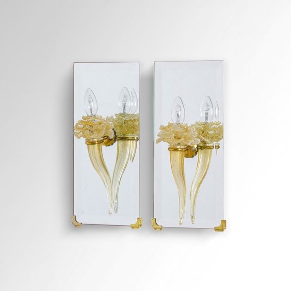 Due lampade da parete