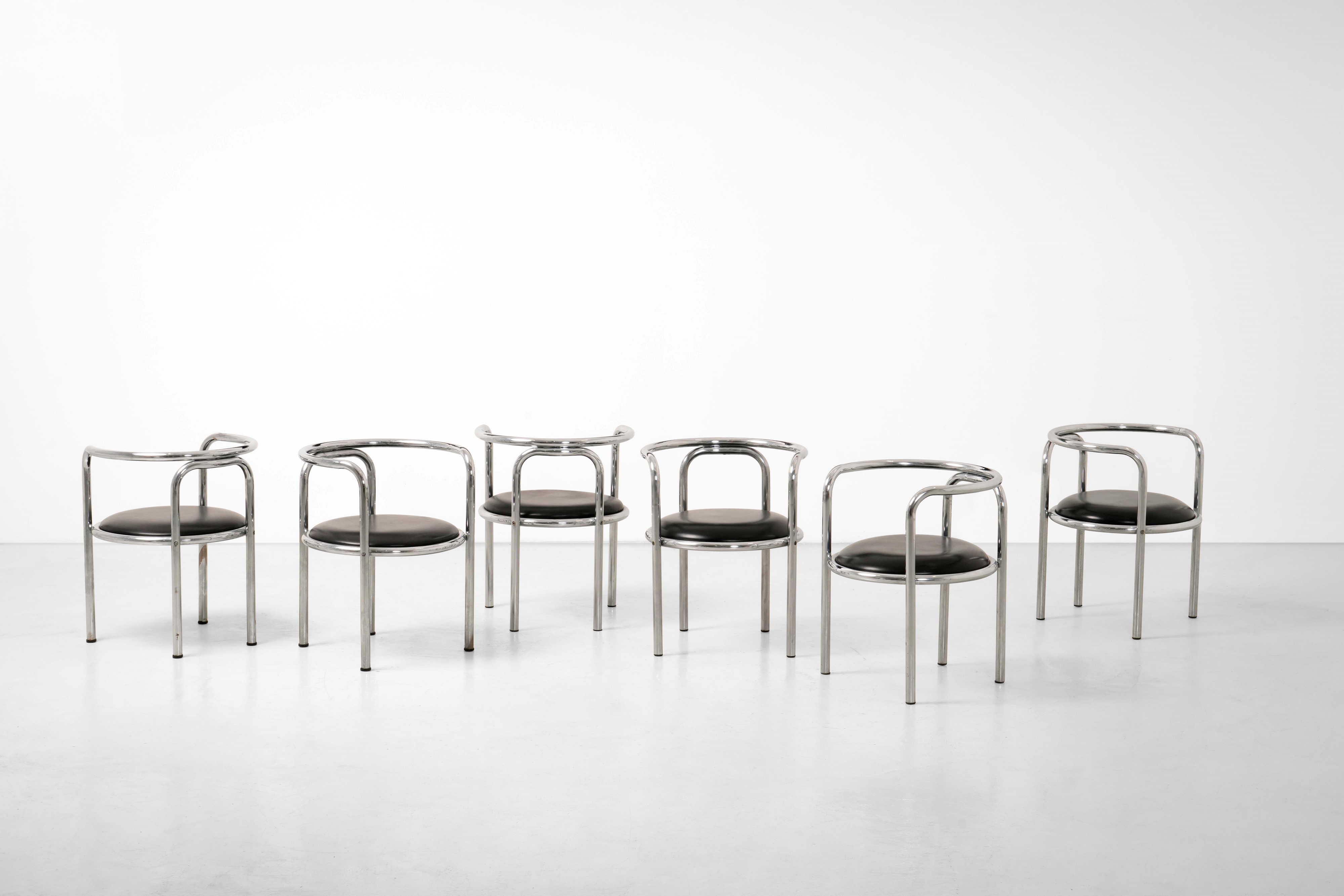 Gae Aulenti - Dieci sedie della serie Locus Solus, metallo tubolare cromato e rivestimento in ska...