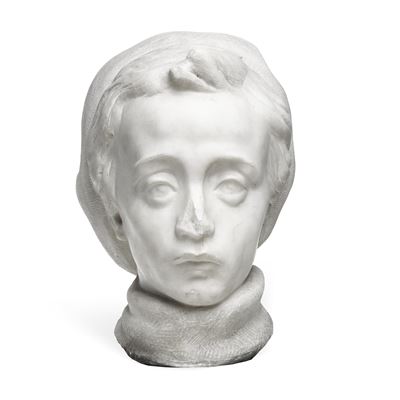 Testa femminile in marmo bianco