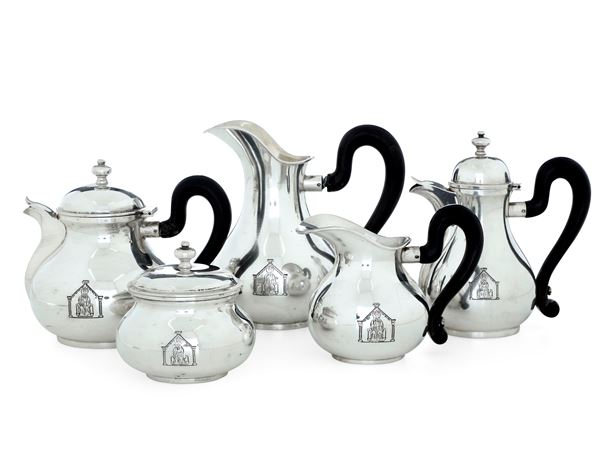 Set egoiste. Argenteria milanese del XX secolo, argentiere Miracoli