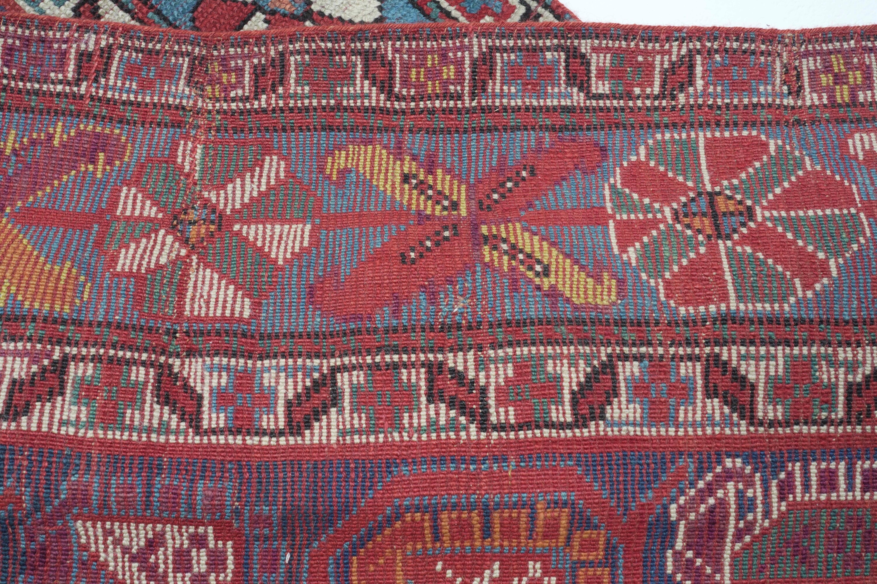 Tappeto Karabagh, Caucaso, fine XIX - inizio XX secolo, 244x114 cm