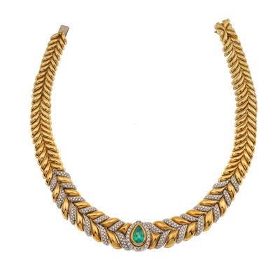 Girocollo con smeraldo Colombia, taglio goccia di ct 3.70 e diamanti taglio brillante, montatura ...