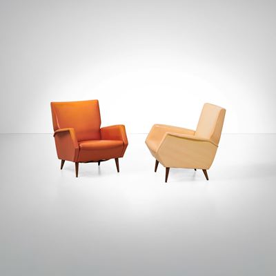 Due poltrone mod. 803, legno e rivestimento in skai, 1954
