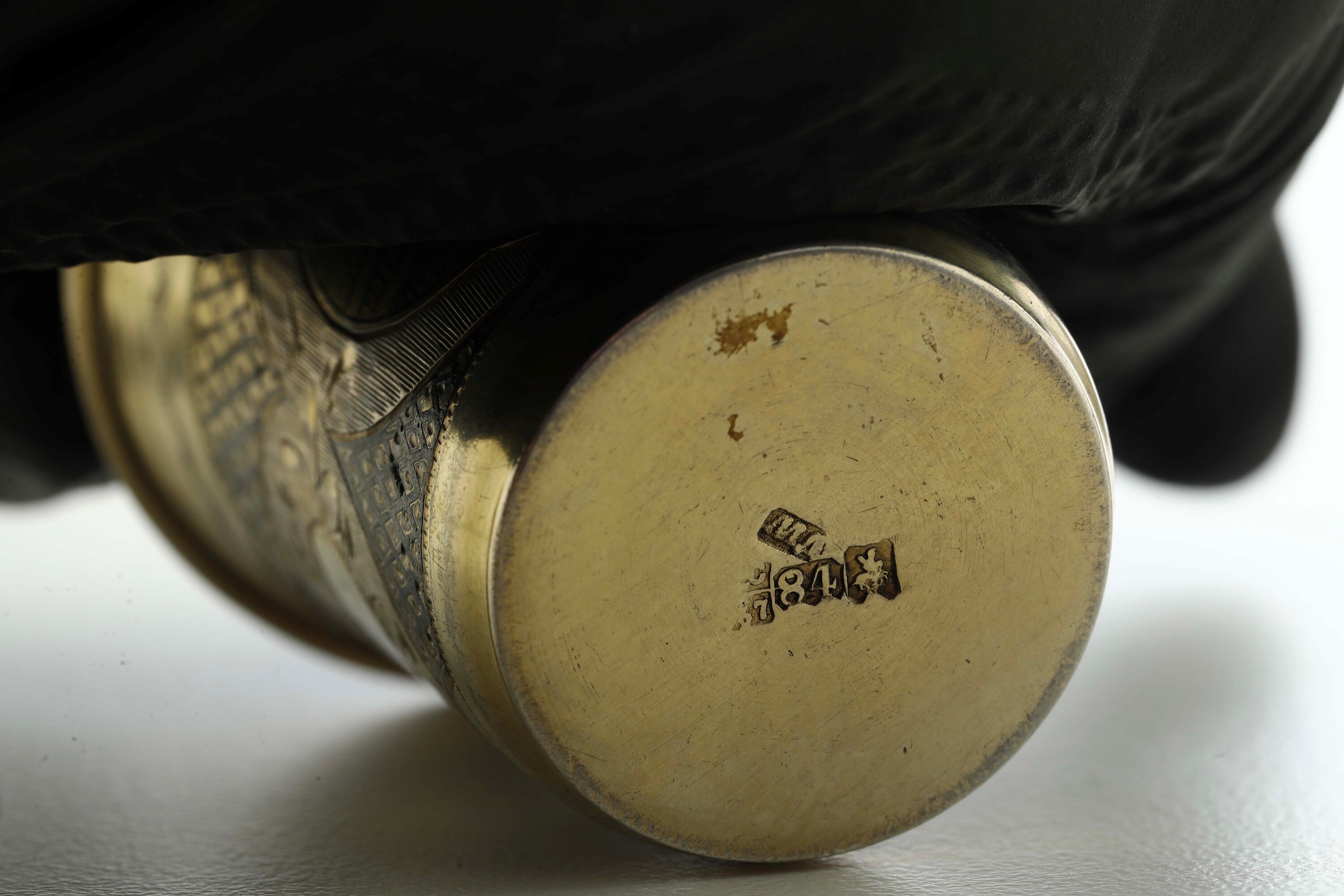 Due Bicchieri. uno Mosca, 1867, Marchio Dell'assaggiatore Parziale (a.svetchin?) Argentiere ma En...