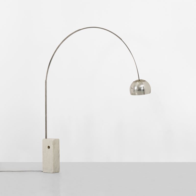 Achille e Piergiacomo Castiglioni : Lampada da terra mod. L'Arco  - Asta Design - Cambi Casa d'Aste