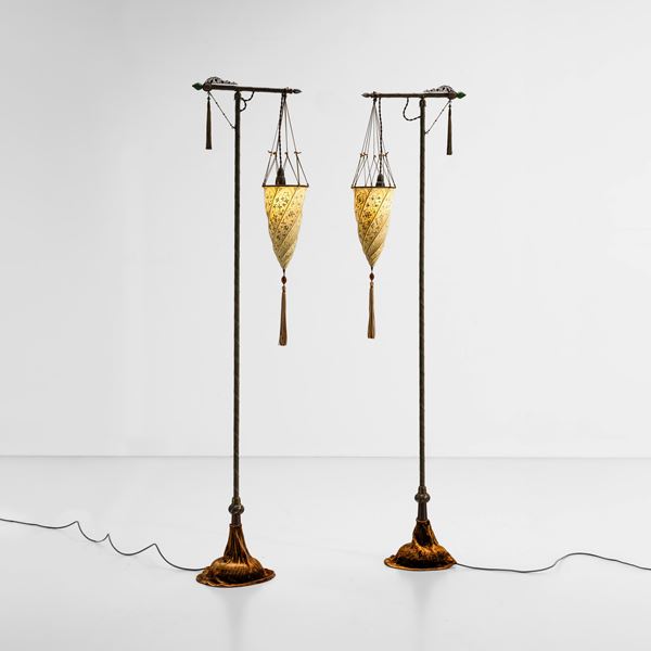 Due lampade da terra mod. Cesendello