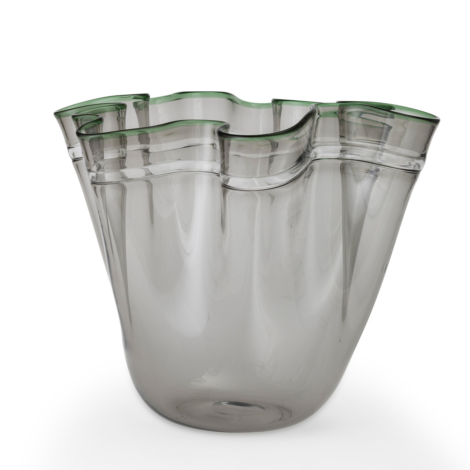 Vistosi, Grande vaso a fazzoletto in vetro soffiato fumè con decoro a fasce e filo verde (Murano,...