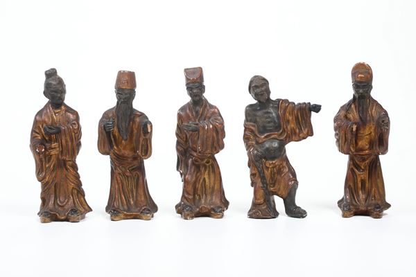 Lotto composto da cinque figure di dignitari, Cina, XIX secolo