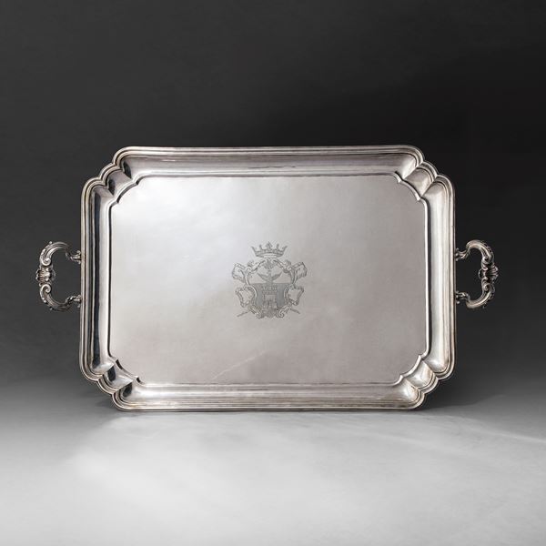 Importante vassoio biansato. Roma, 1771-1773. Maestro argentiere Bartolomeo Baroni (1729-1787)