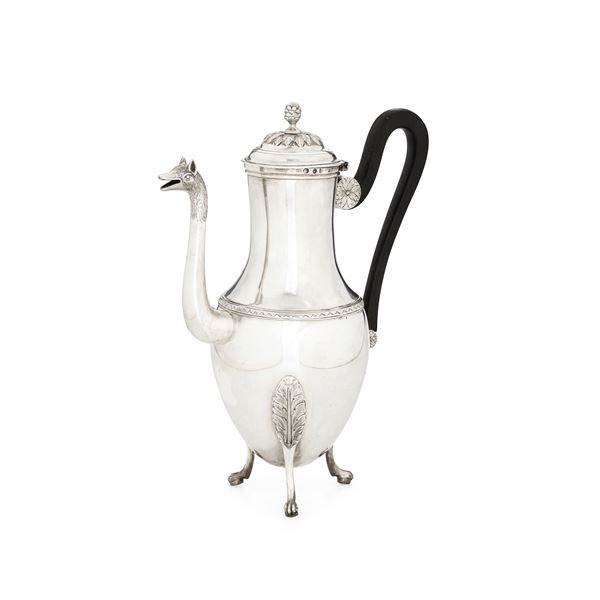 Caffettiera Neoclassica. Francia, 1803-1809. Marchio dell'argentiere AL entro rombo (non identificato)