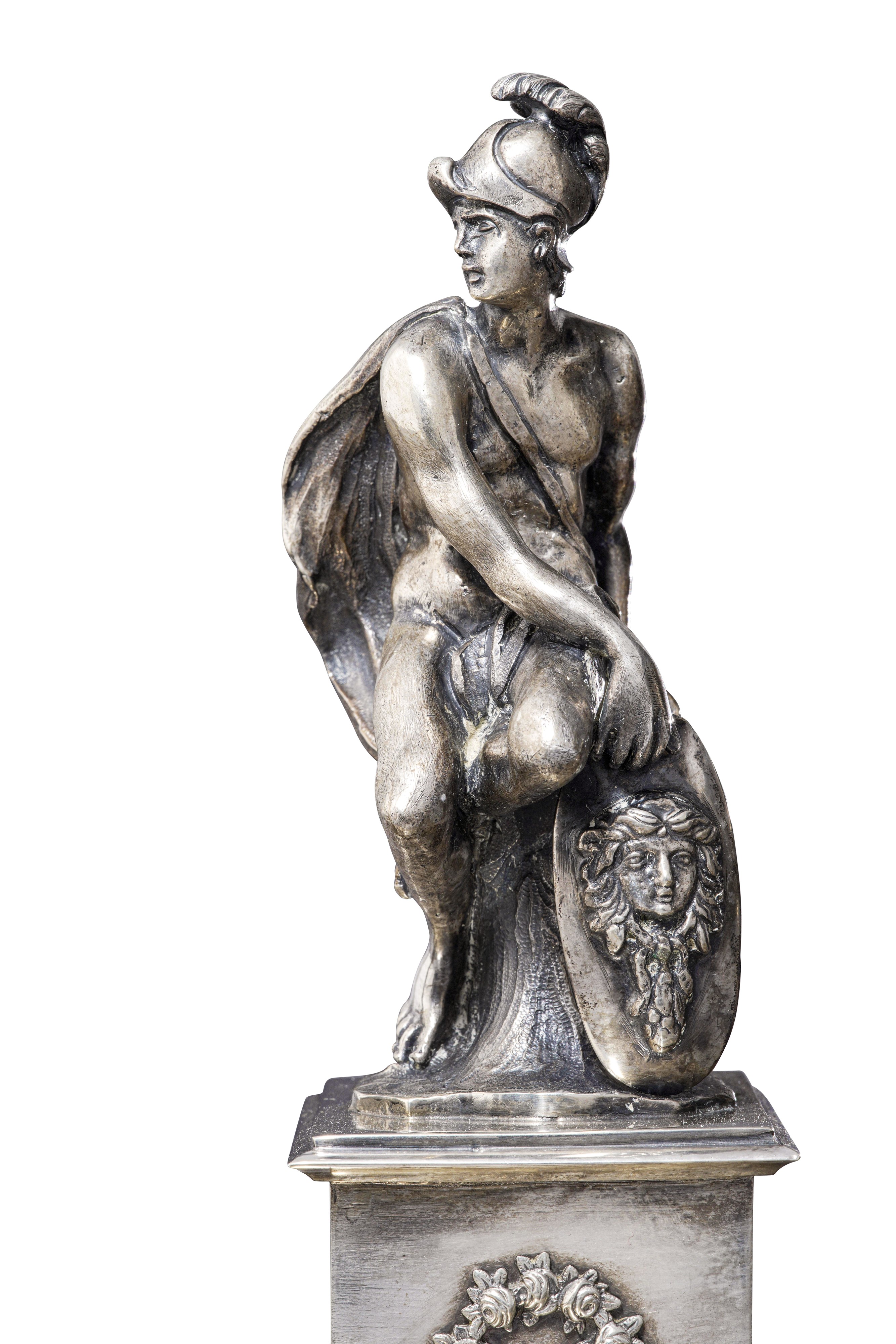 Elegante calamaio architettonico. Roma, 1811-1822, maestro argentiere Roberto Tombesi (1801-1822)
