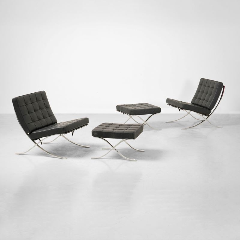 Ludwig Mies Van Der Rohe : Due poltrone e due poggiapiedi mod. MR90 Barcelona  - Auction Design Lab - Cambi Casa d'Aste