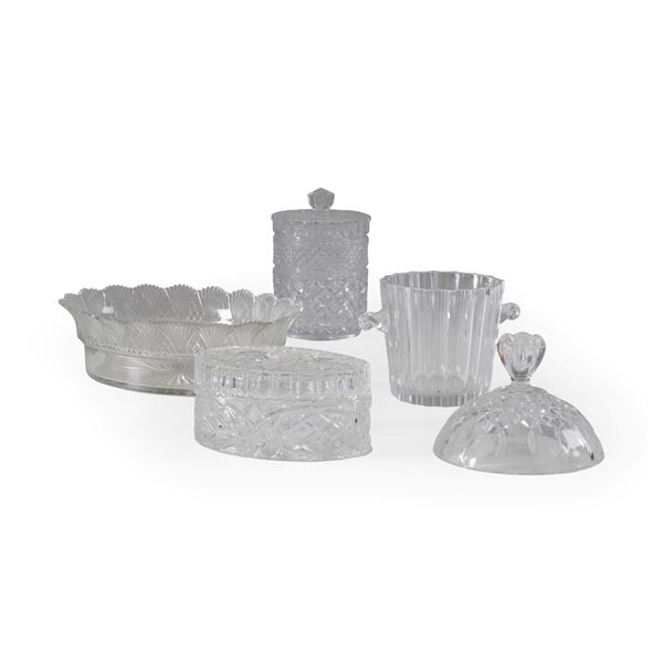 Lotto di oggetti in vetro. XX secolo