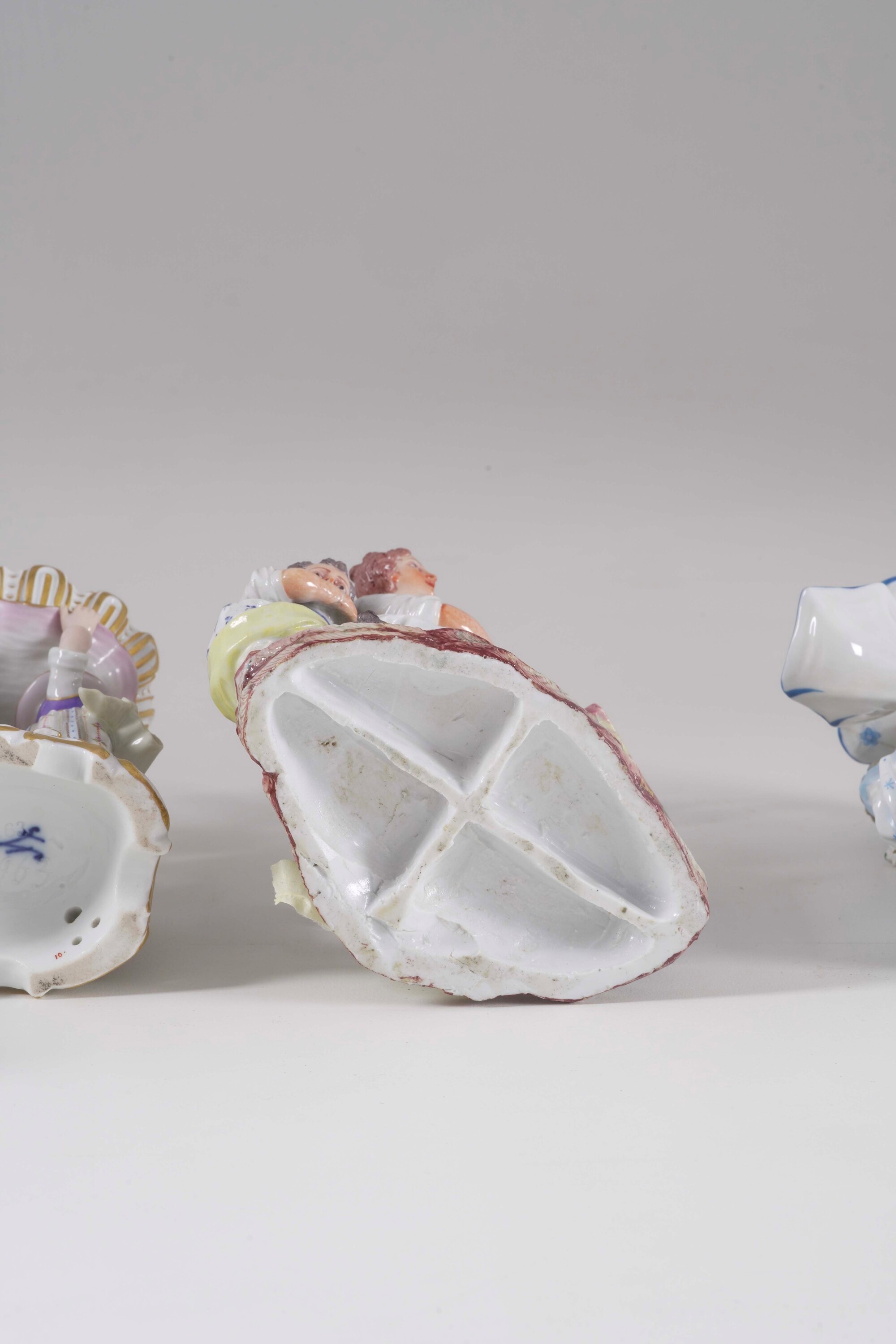 Porcellana, Nove figurine italiane e tedesche del XX secolo