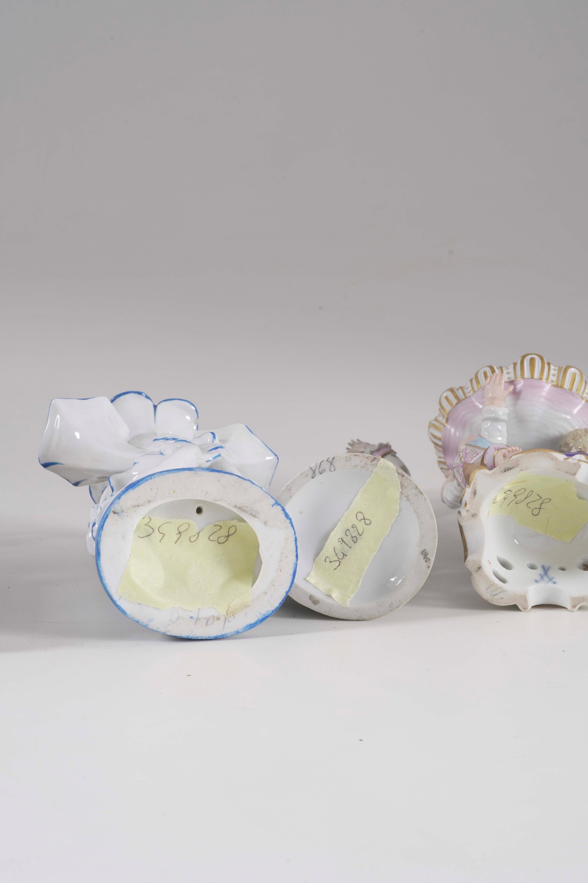 Porcellana, Nove figurine italiane e tedesche del XX secolo