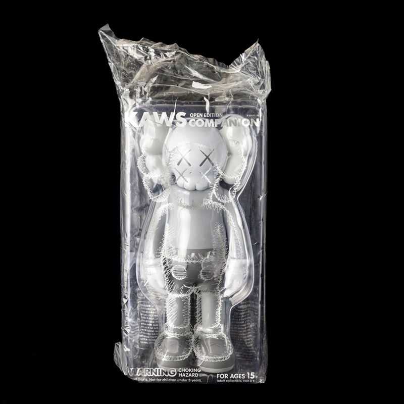 Kaws : Kaws Companion Open Edition  - Asta Manifesti e Collectibles - Cambi Casa d'Aste