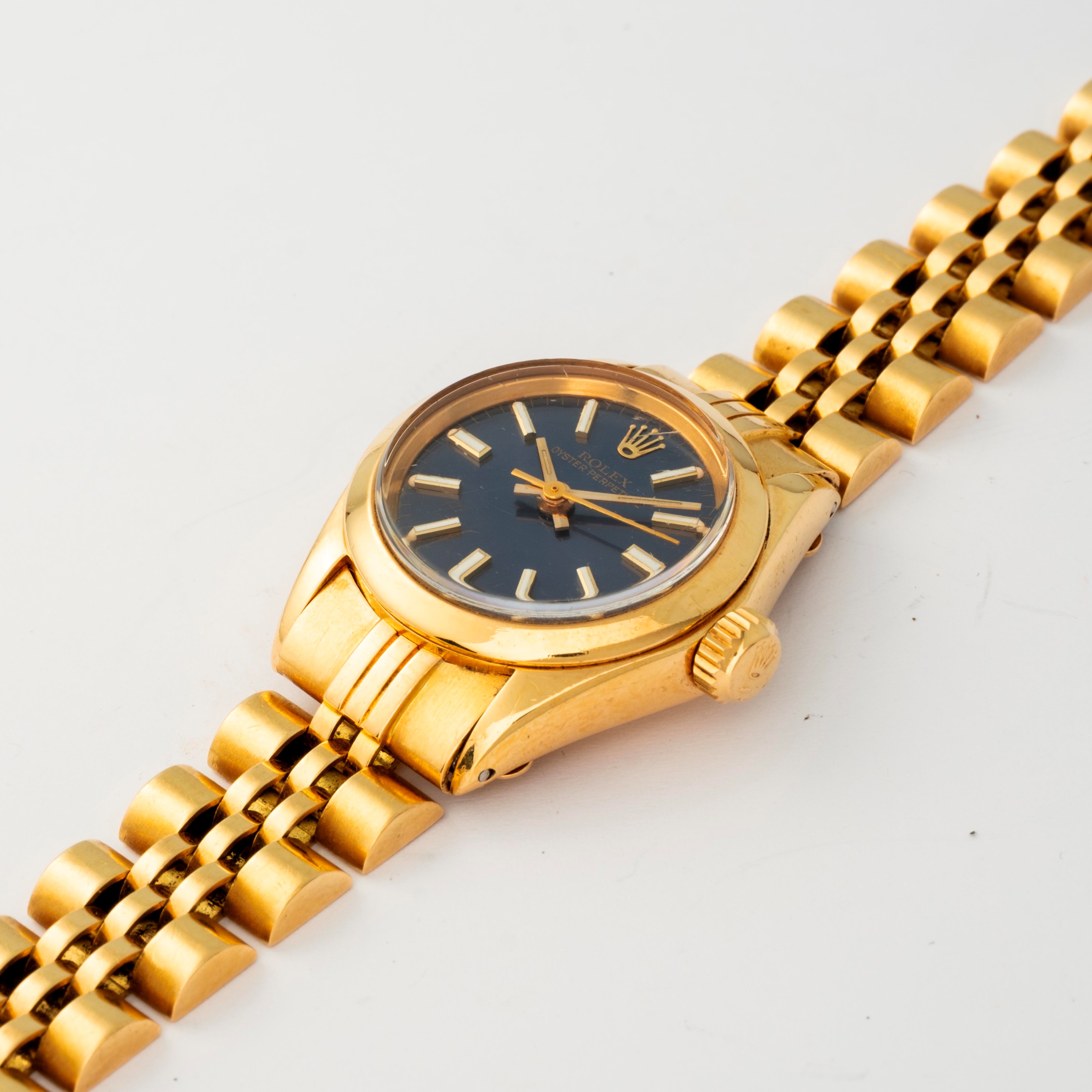Rolex - Oyster Perpetual Lady ref. 6718, orologio in oro giallo 18k con quadrante blu soleil, cir...