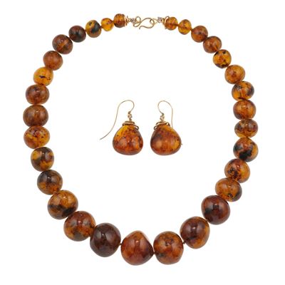Ambra Greco. Demi-parure Composta da Collana ed Orecchini con Ambra