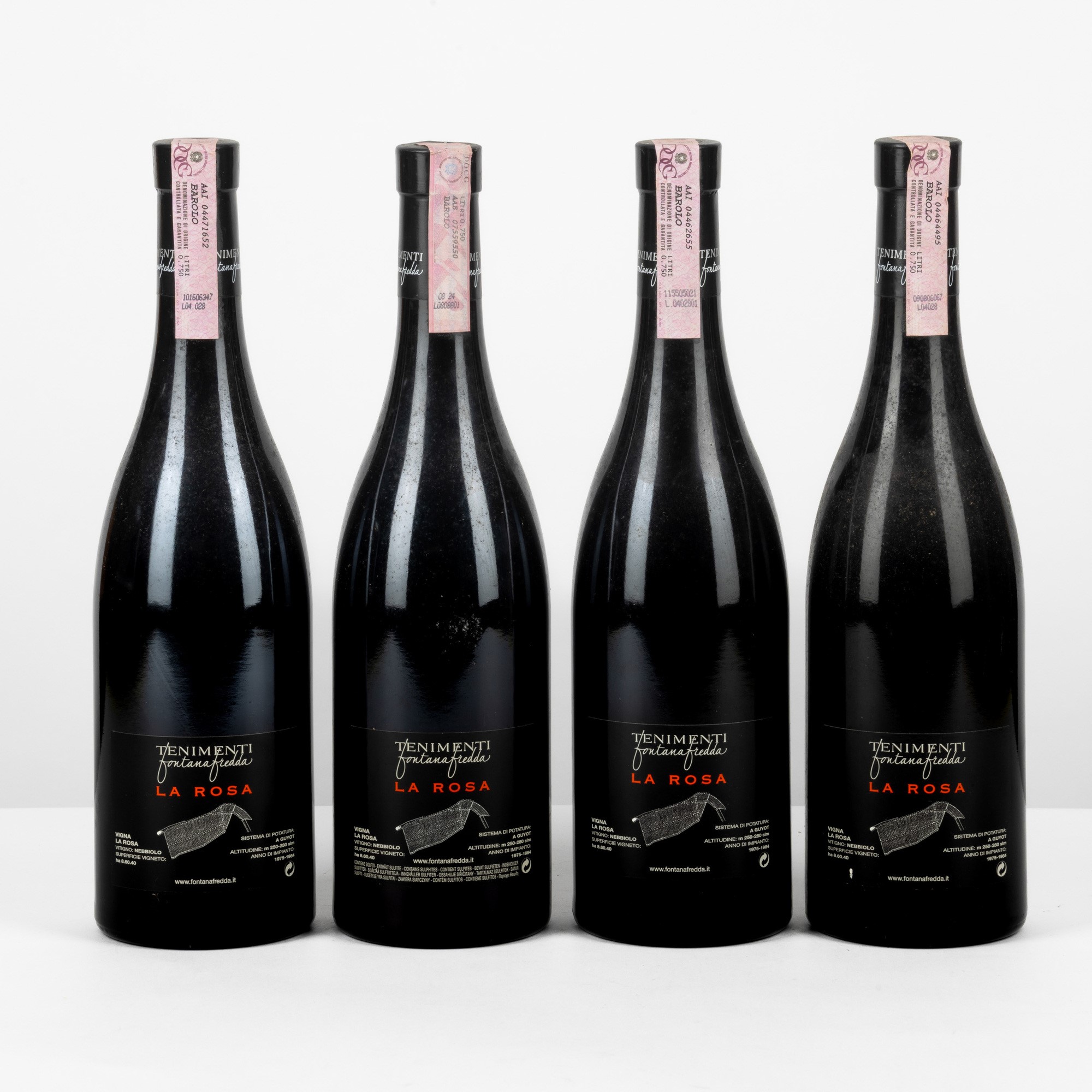 Barolo, Tenimenti La Rosa Fontanafredda, 4 bottiglie (75 cl), 2000 BN e 2004 BN