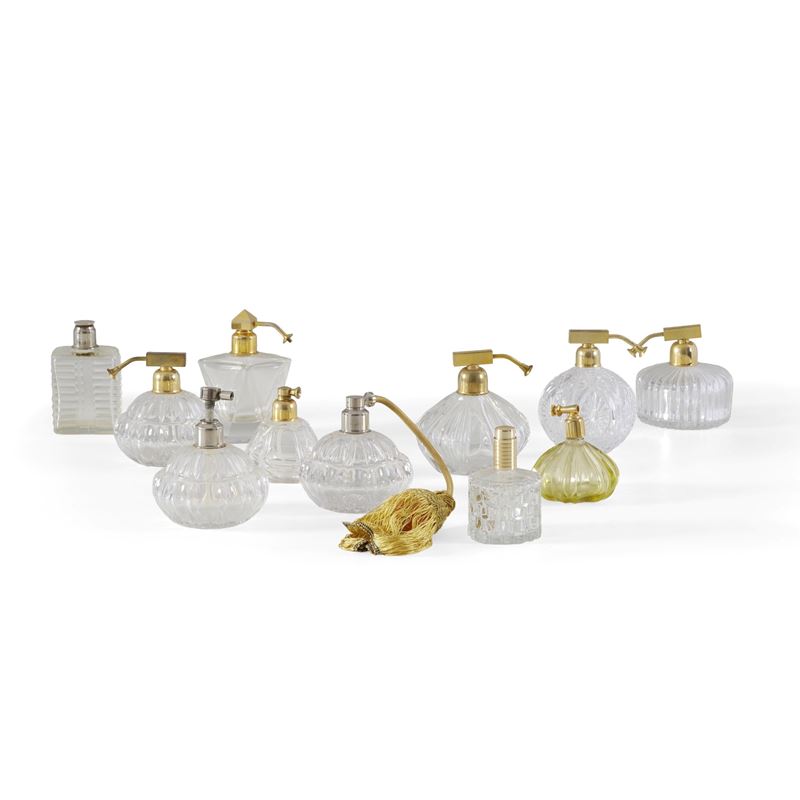 Undici boccette da profumo in vetro e metallo  - Asta Oggetti d'Arte - La Wunderkammer di Ettore Mocchetti - Cambi Casa d'Aste