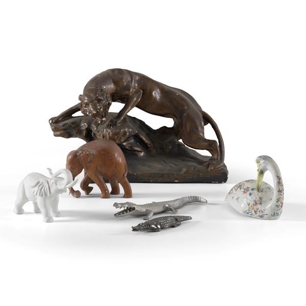 Sei sculturine di animali in materiali diversi
