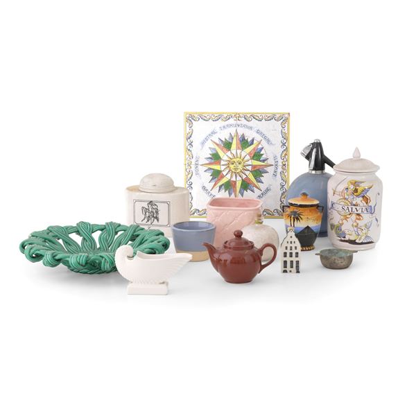 Lotto misto di ceramiche e porcellane