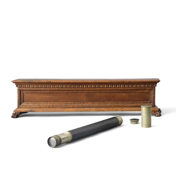 Telescopio astronomico marino Watson & Sons, prodotto a Londra nel 1902