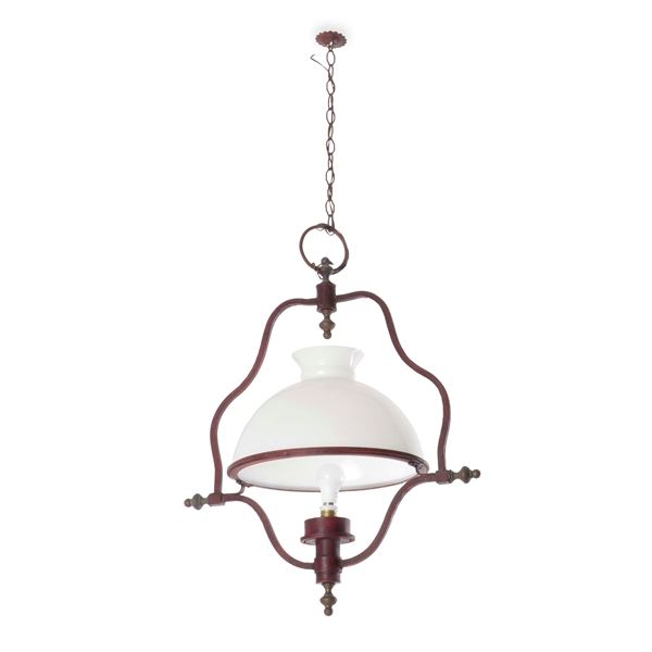 Lampadario in metallo e vetro