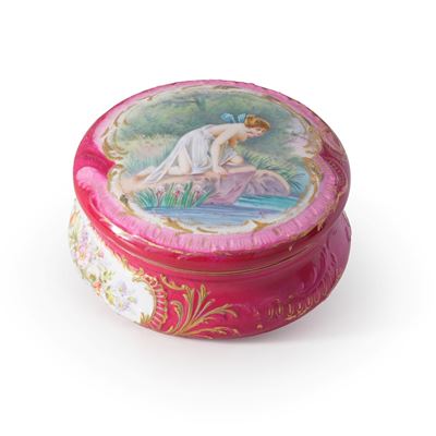 Scatola in porcellana, XX secolo, pseudo marca di Sèvres