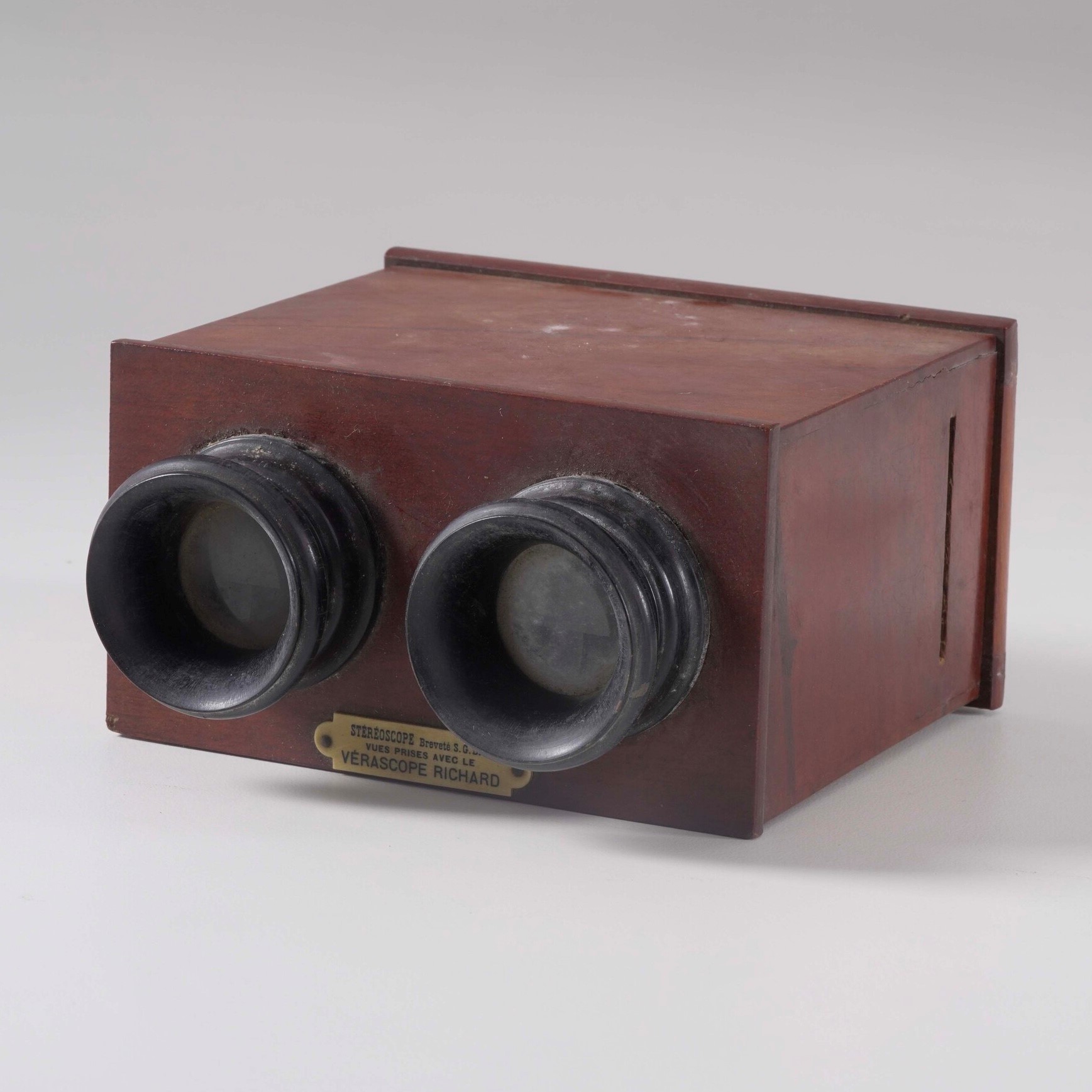 Antico visore per diapositive, cm 13x7,3x15