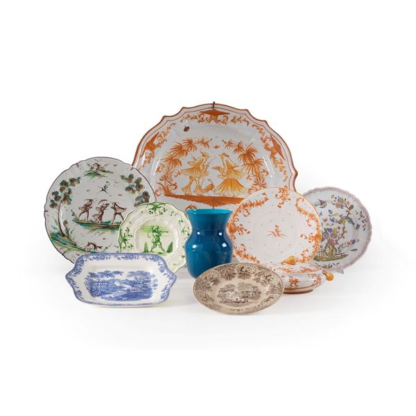 Lotto di diversi oggetti, XX secolo.