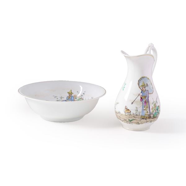 Versatoio con bacinella. Ginori, seconda metà del XIX secolo.