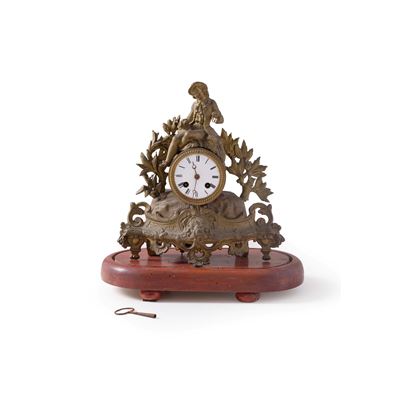 Orologio da tavolo in metallo dorato, fine XIX - inizio XX secolo