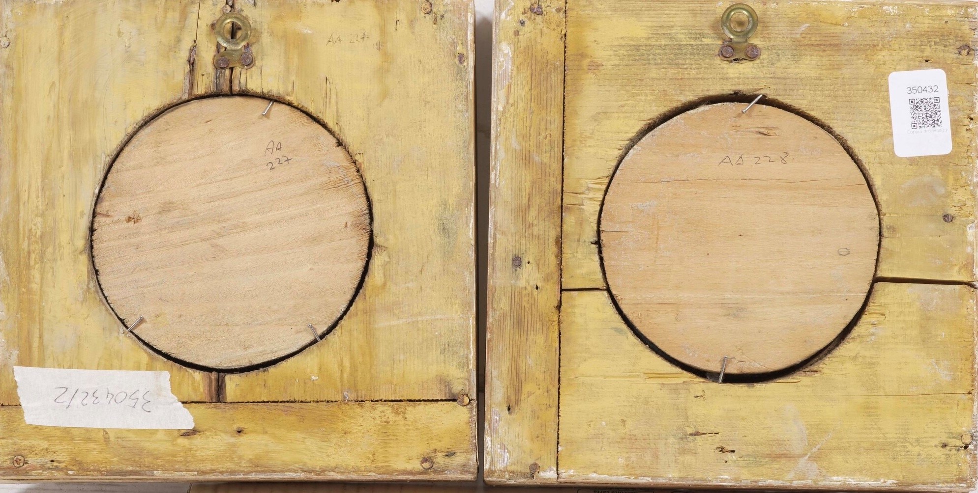 Scuola del XVIII-XIX secolo, Paesaggi fluviali con figure - olio su tavoletta circolare