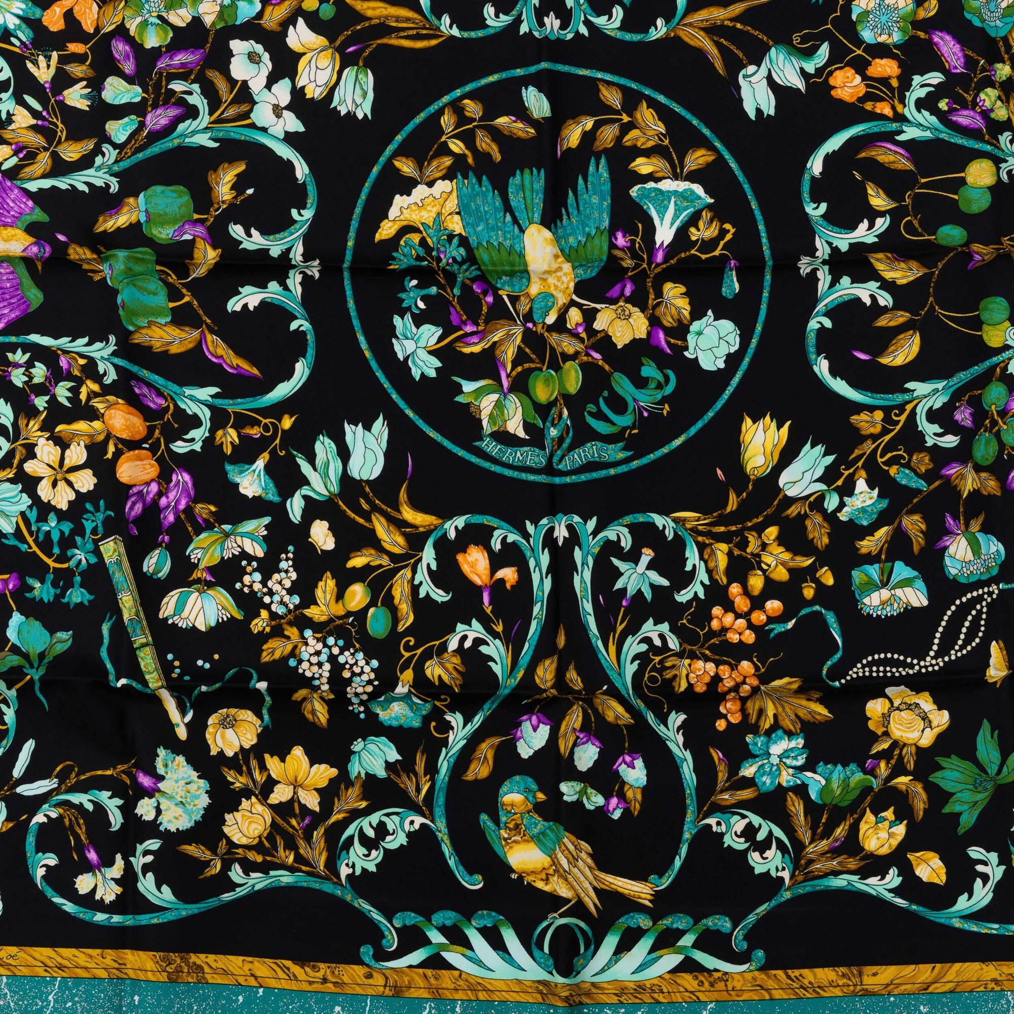 Hermès, Foulard "pierres D'orient Et D'occident"