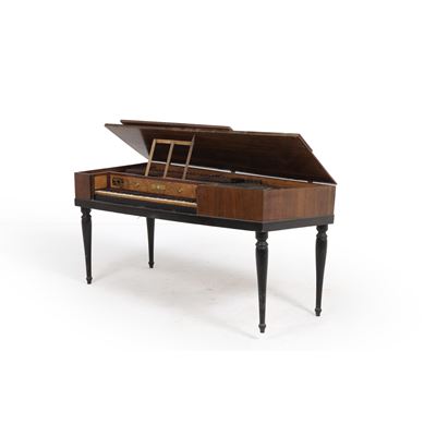 Spinetta, Tavola armonica lastronata con gambe tornite, XIX-XX secolo