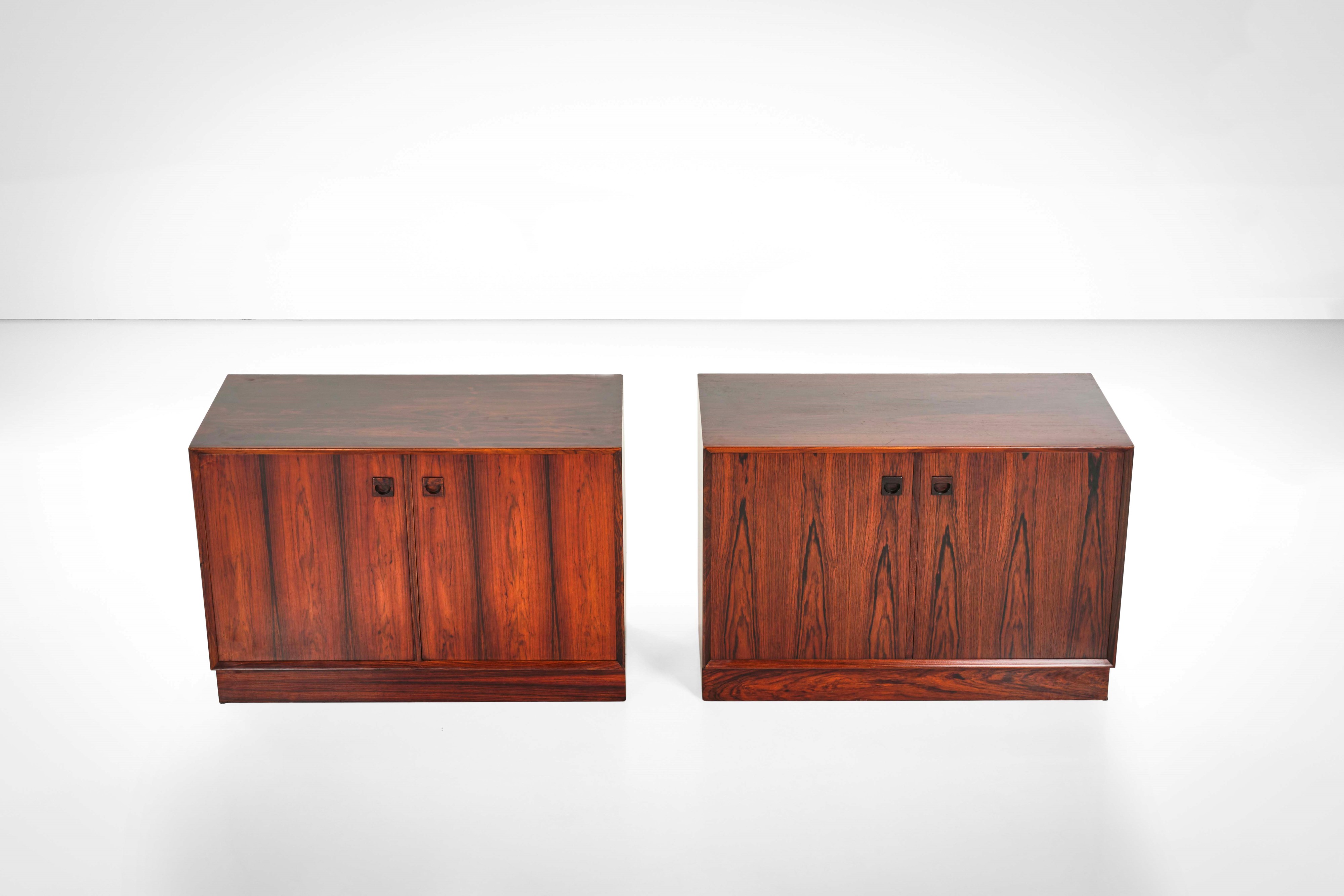 Stilwood - Due mobili contenitori in legno, Italia, circa 1950