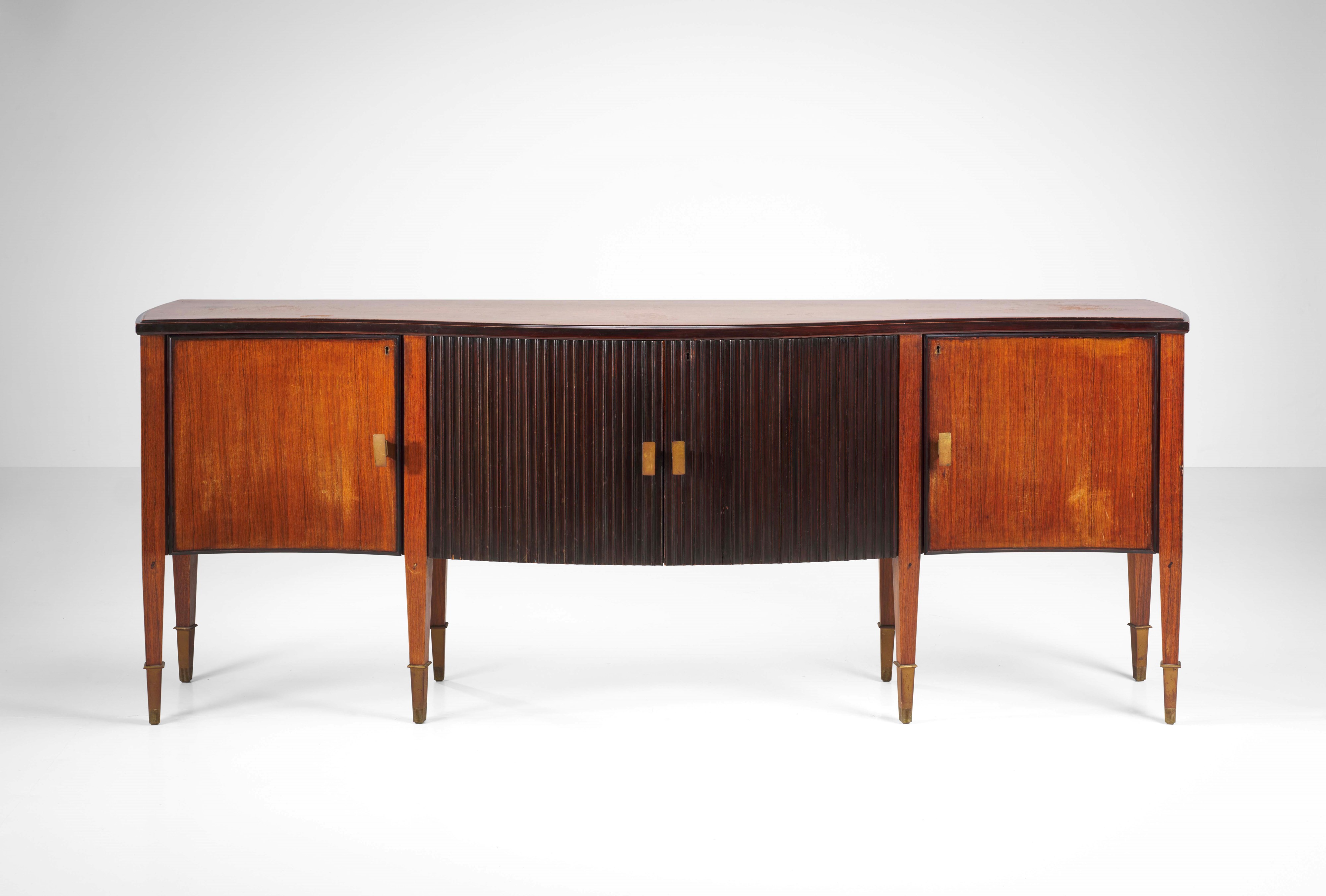 Paolo Buffa - Mobile contenitore in legno con finiture in ottone