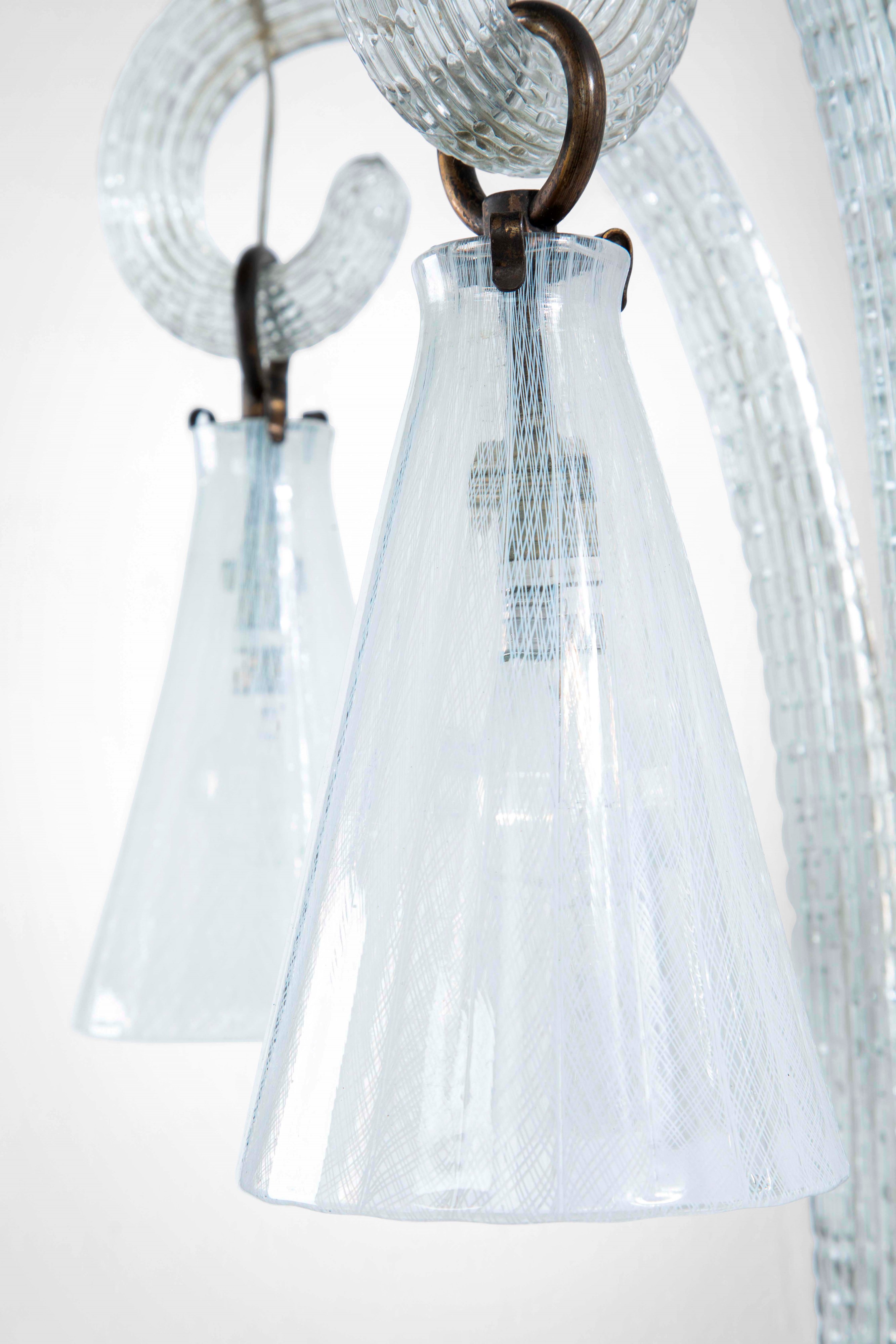 Carlo Scarpa - Lampada a parete in ottone e vetro di Murano